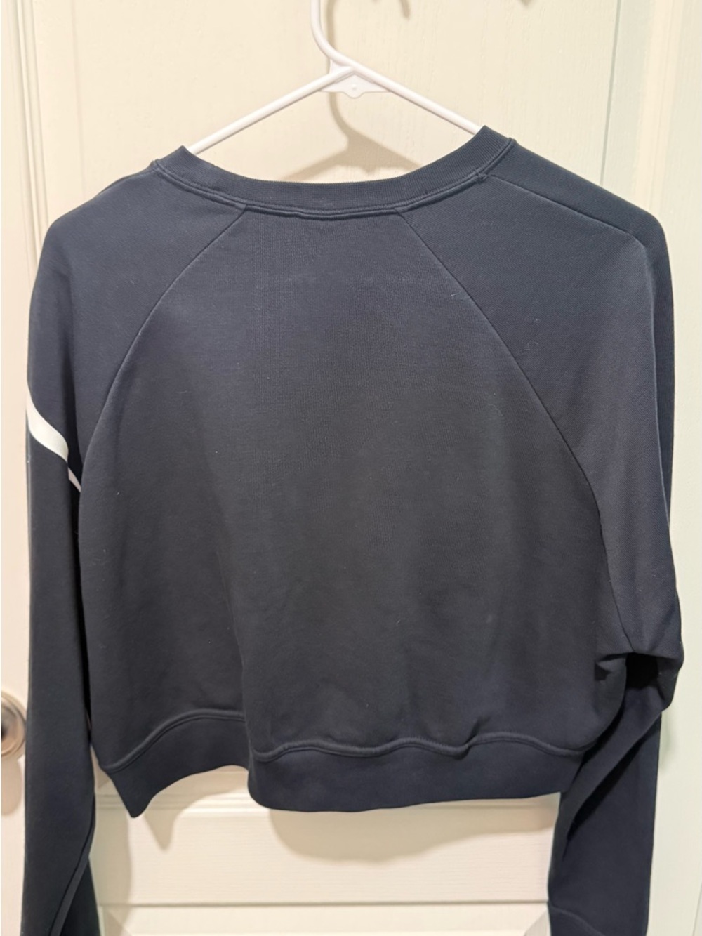 Nike Black Cropped Sweatshirt with White Swoosh Accent - Picture 3 of 5